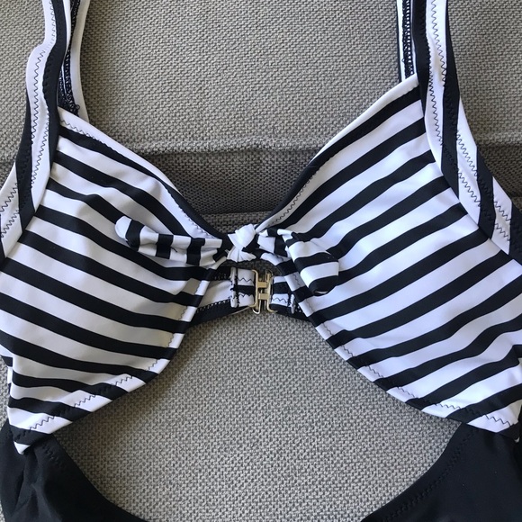 Cupshe One Piece Bathing Suit - Picture 3 of 8